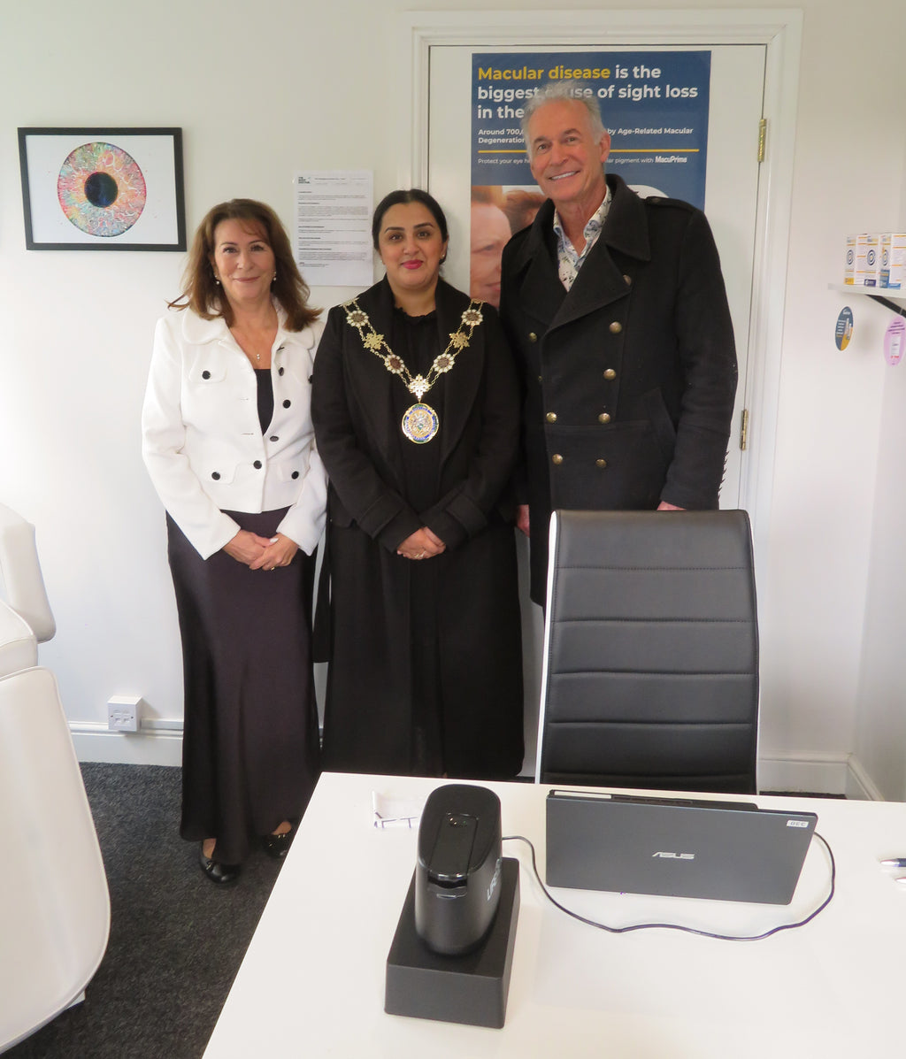 Free health screening day at new eye clinic opened in Huddersfield
